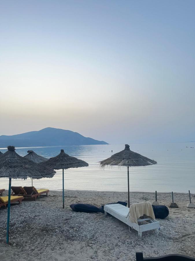 Miqt Beach - Bungalows Orikum Kültér fotó